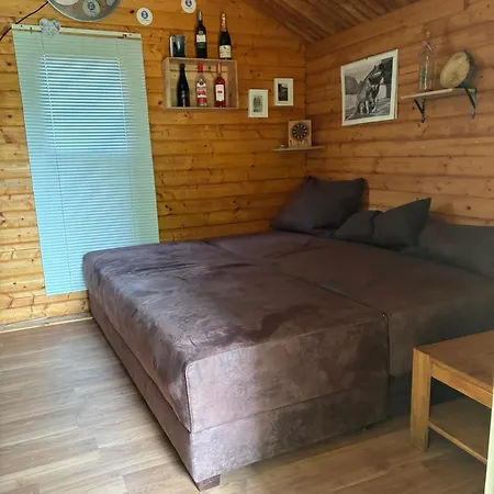 Naturunterkunft Camping *